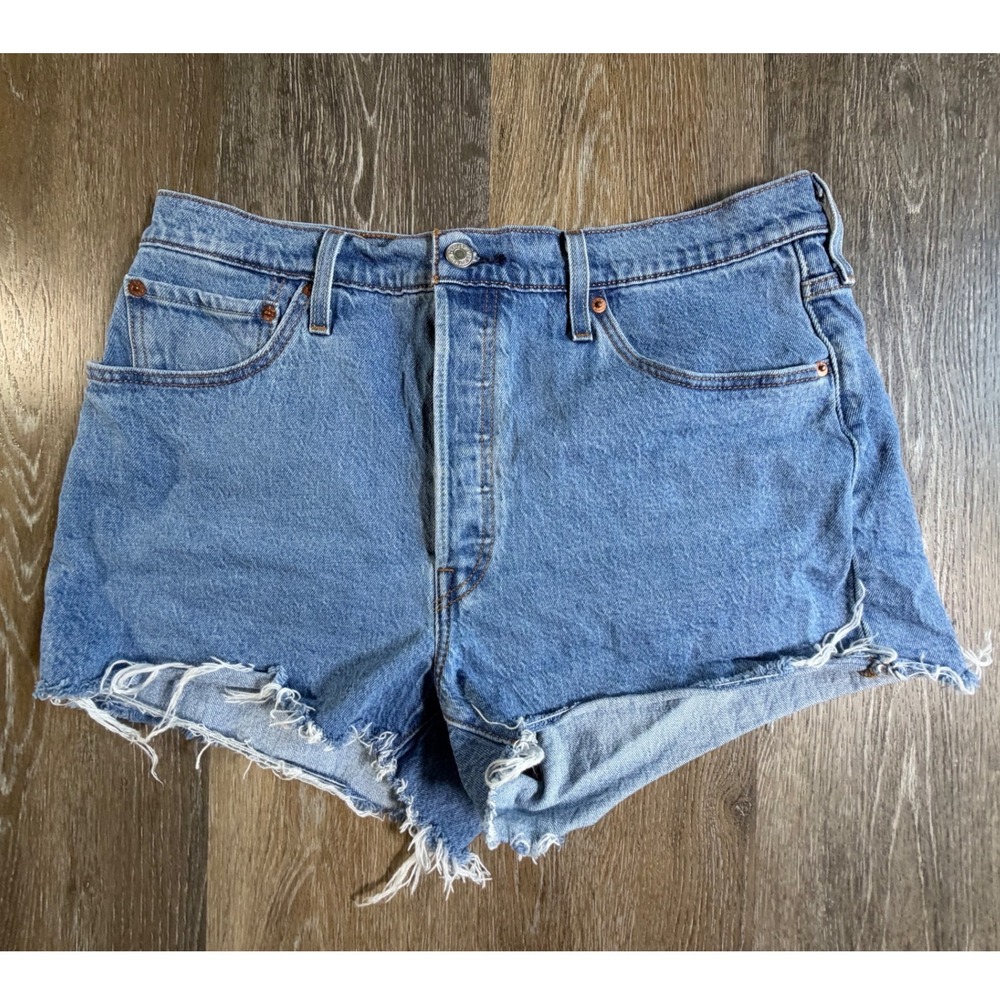 Levi's 501 Original Shorts Women W34 Blue Denim Button Fly Raw Hem Cut Off